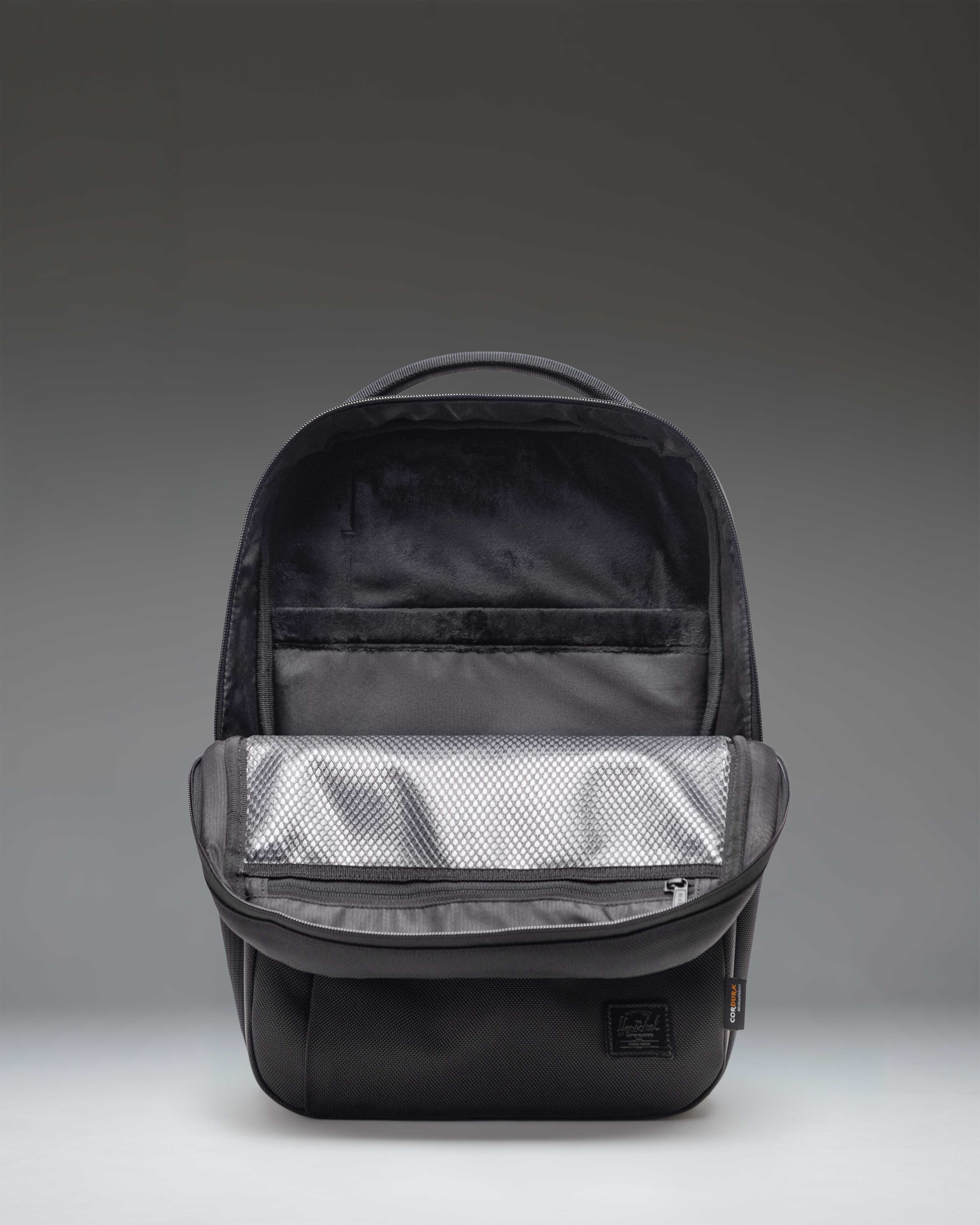 Kaslo Daypack Tech Cordura – Herschel Supply Co. Europe