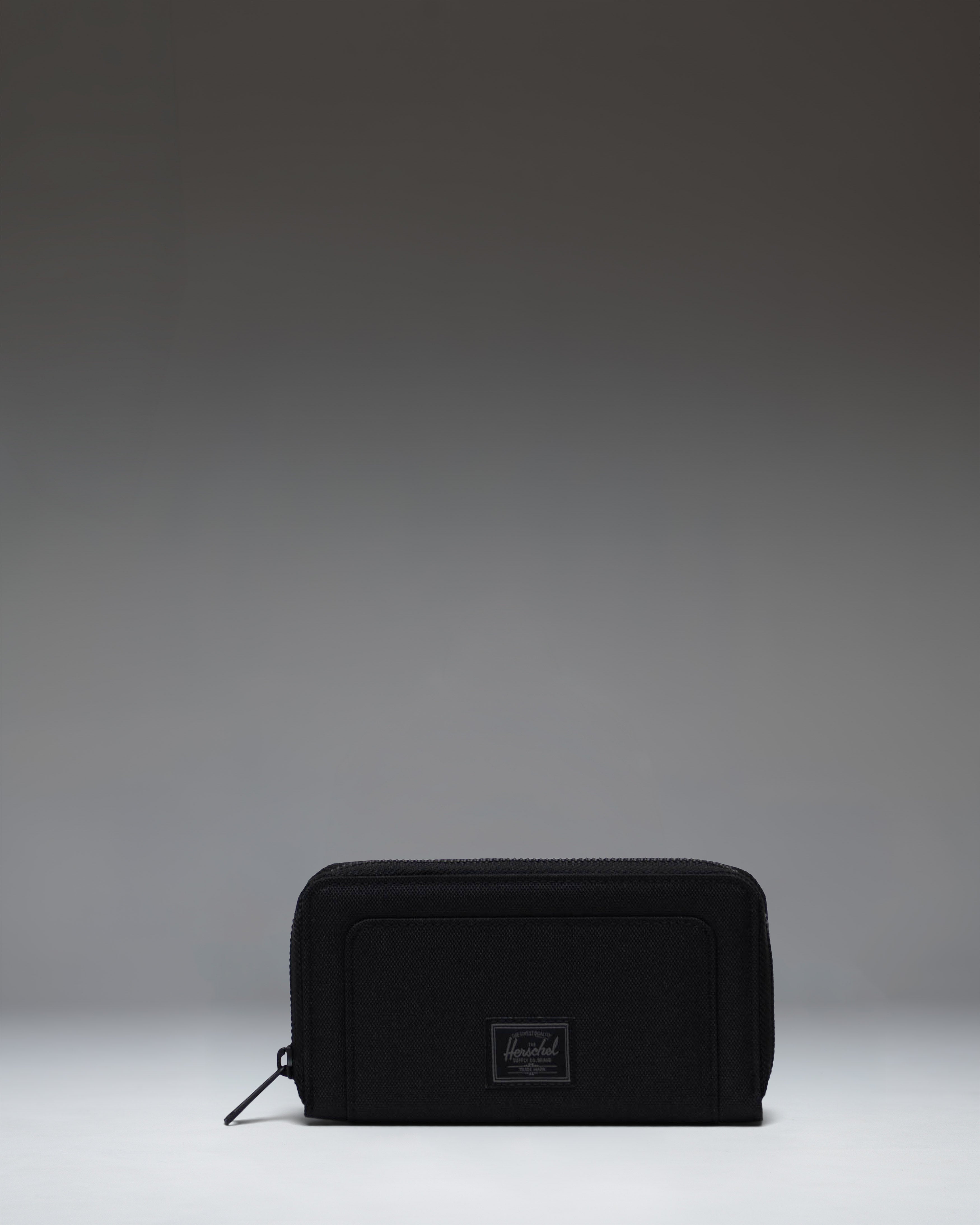 Thomas Wallet – Herschel Supply Co. Europe