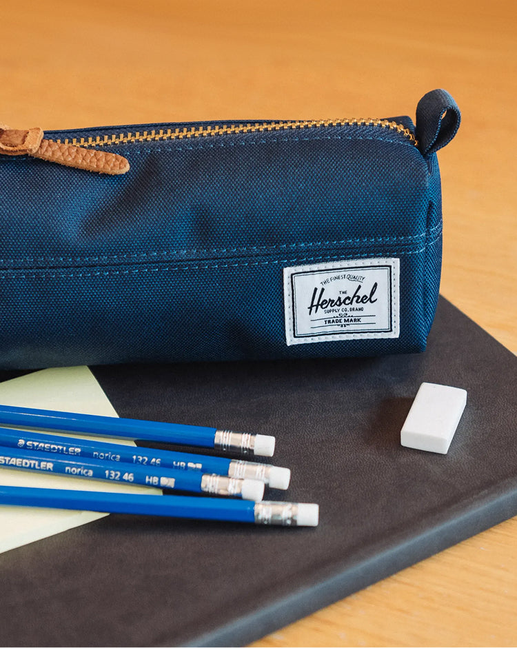 Settlement Pencil Case – Herschel Supply Co. Europe