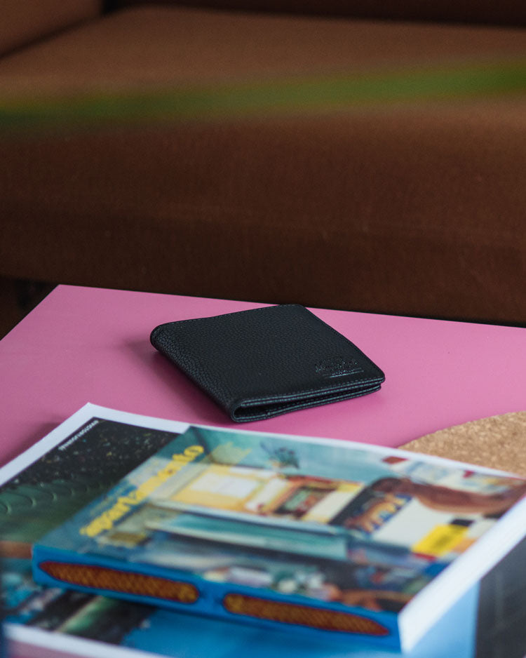 Raynor Passport Holder Vegan Leather – Herschel Supply Co. Europe