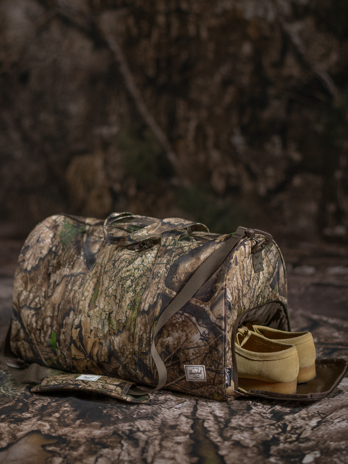 camofresh foldable travel duffel bag lightweight packable tote Eagle Creek Blue Dawn Found the perfect souvenir but your suitcase is overflowing Realtree Portland Packable Tote