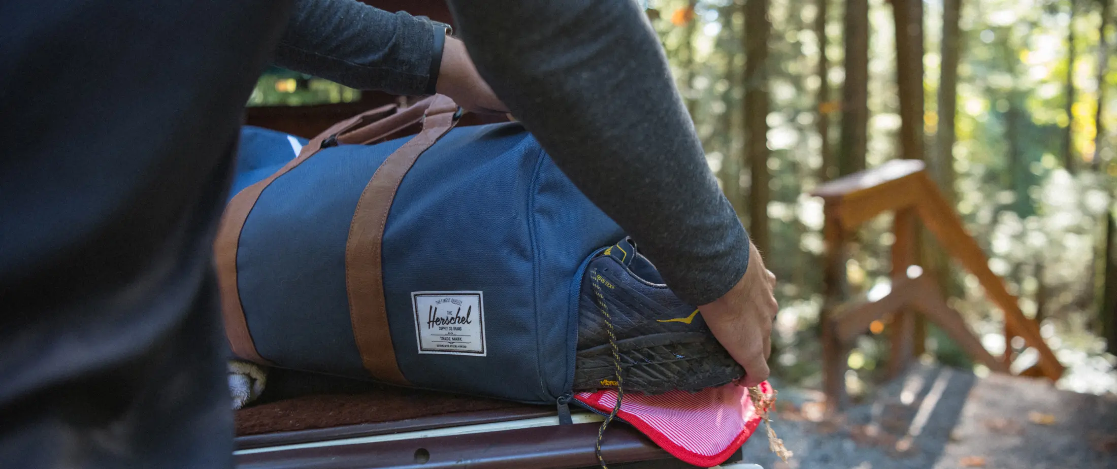 Herschel supply duffle store bag