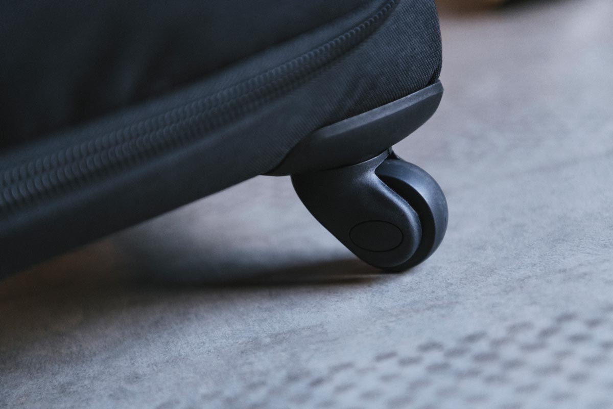 Highland Luggage Medium Bag Herschel Supply Co.