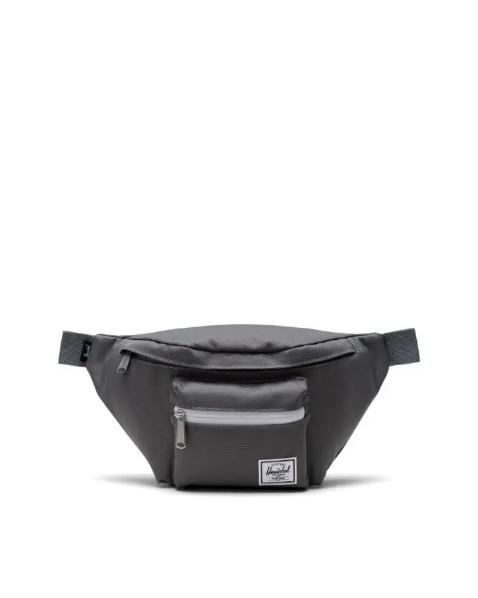 Seventeen Hip Pack