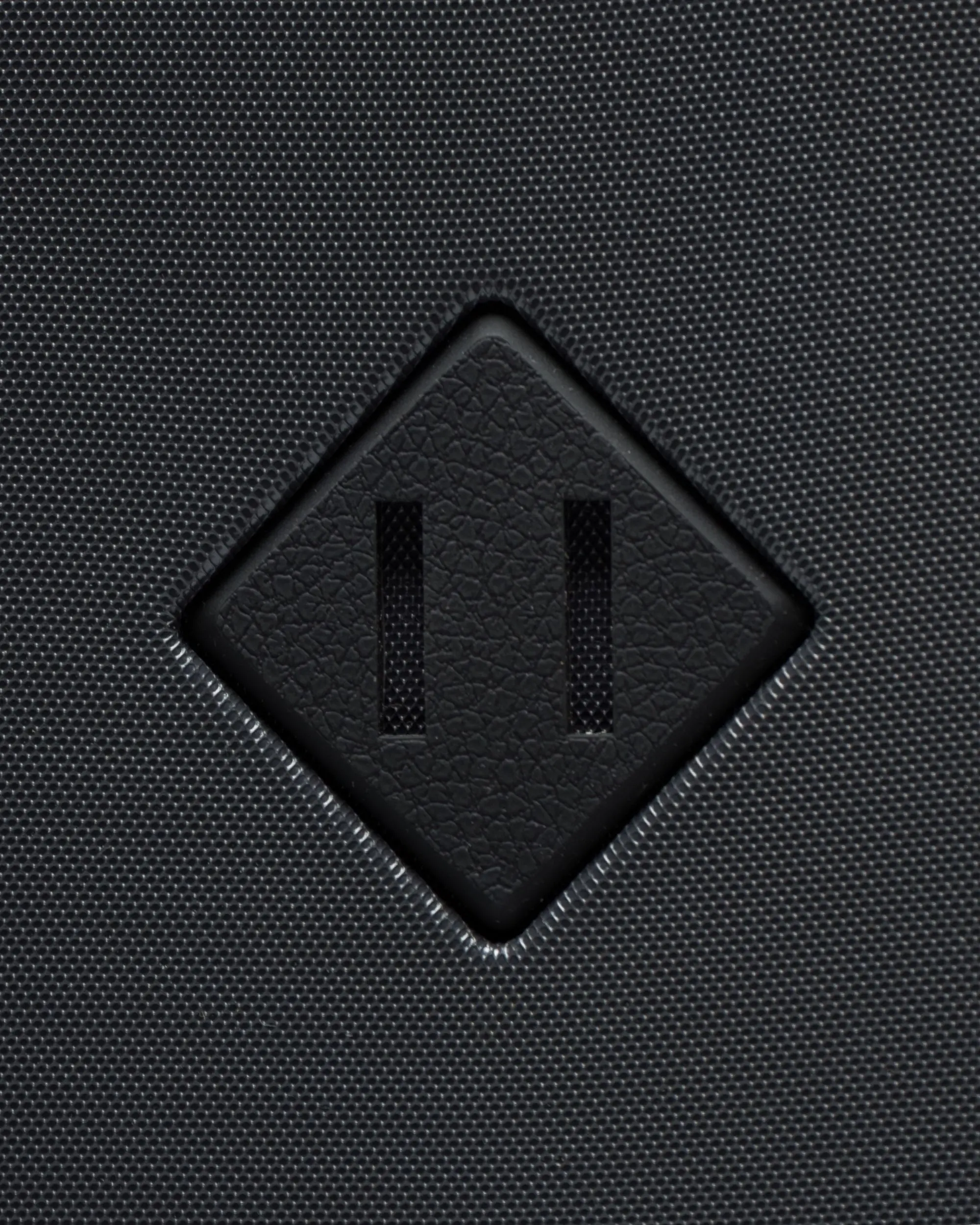 Herschel Heritage™ Hardshell Luggage | Medium - 67L